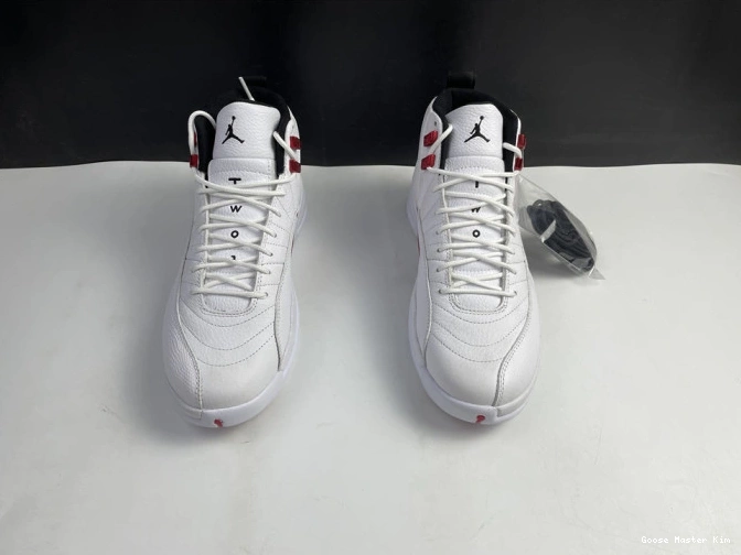 12 CT8013-106 Air Twist Jordan 0807